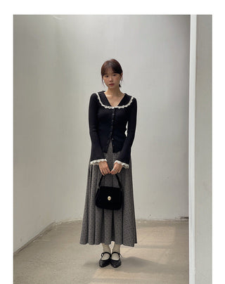 Floral pattern pleated skirt