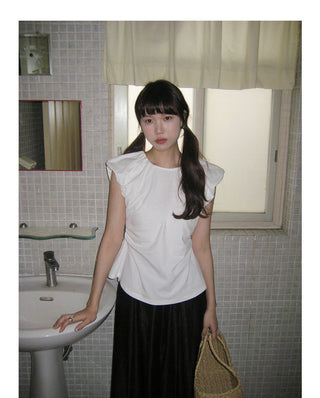 Waist slimming backless top