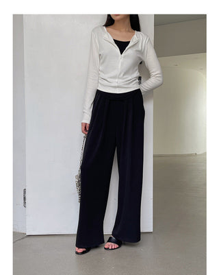 Contrast long sleeve zipper
