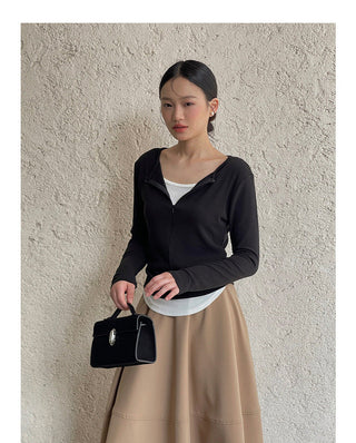 Contrast long sleeve zipper