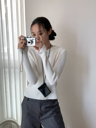 Retro ribbed hooded sweater