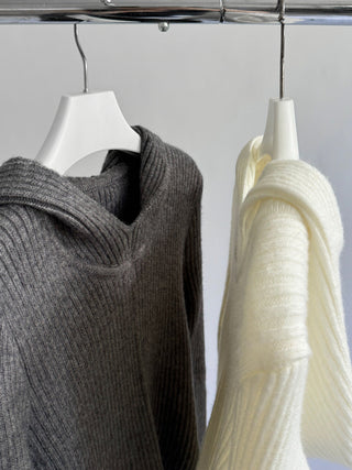 Retro ribbed hooded sweater