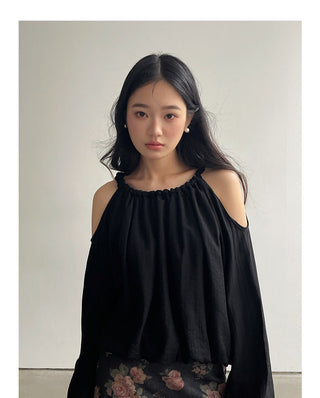 Kink Neck Shoulder Shirt