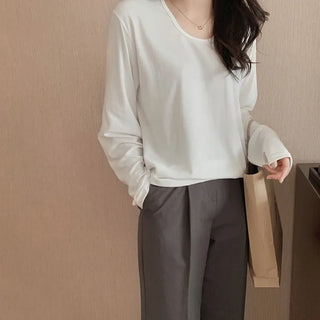 Soft U-neck T-shirt - 6 colors