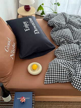 Black and Brown Preppy Gingham Bedding Set