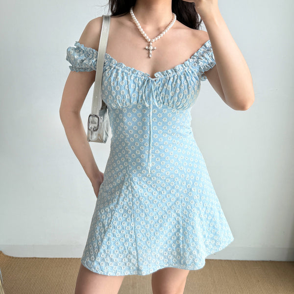 lace puff dress