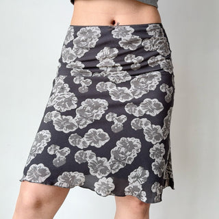 gray print skirt