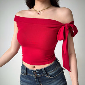 off-neck tied Top