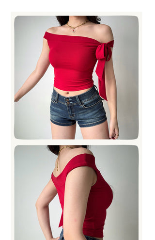 off-neck tied Top