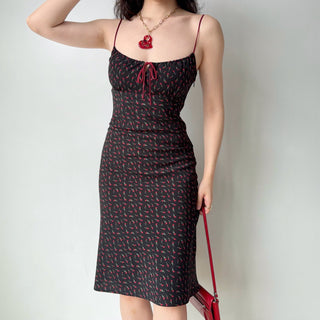 contrast suspender skirt