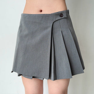 asymmetric pleated skirt