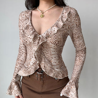Ruffled V-neck long-sleeved top