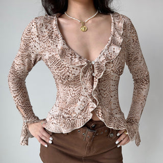 Ruffled V-neck long-sleeved top