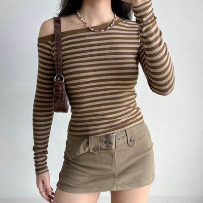 One-shoulder long-sleeved striped top