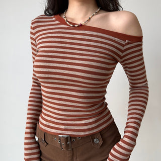 One-shoulder long-sleeved striped top