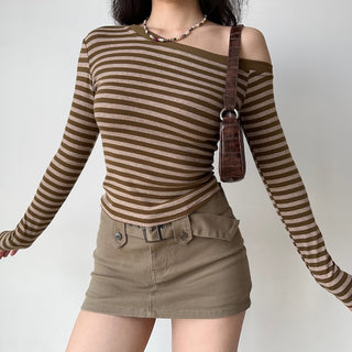 One-shoulder long-sleeved striped top