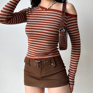 One-shoulder long-sleeved striped top