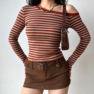 One-shoulder long-sleeved striped top