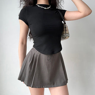 Pleated gray short skirt
