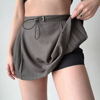 Pleated gray short skirt