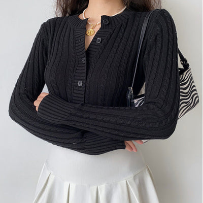 Retro round neck knitted cardigan