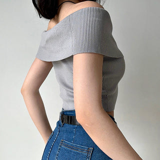 One-shoulder elastic knit sweater