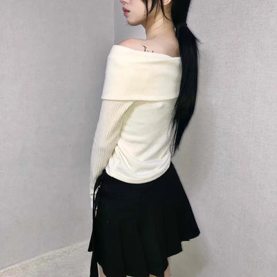 Delicate Fit Off-Shoulder Folder Slim Knit