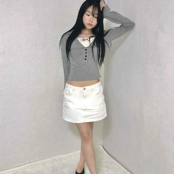 Classic Ribbed Snap Button Crop Long Sleeve T-shirt