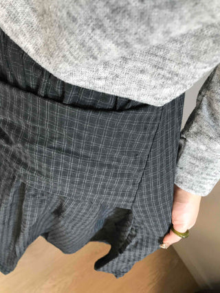 Pocket Detail Elastic Waist A-Line Midi Skirt