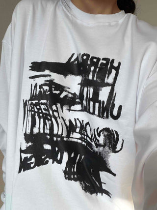 Graffiti Lettering Oversized Round Long Sleeve T-shirt