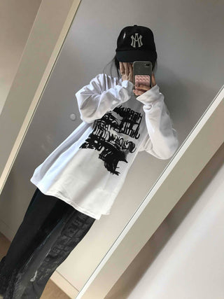 Graffiti Lettering Oversized Round Long Sleeve T-shirt