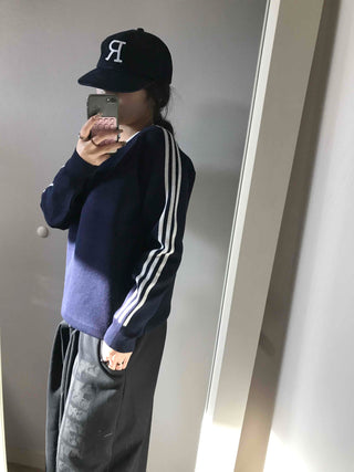 Three-Line Side Line Loose Fit V-Neck Knit