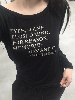 Kiehl's Vintage English Lettering Off-Sleeve T-Shirt