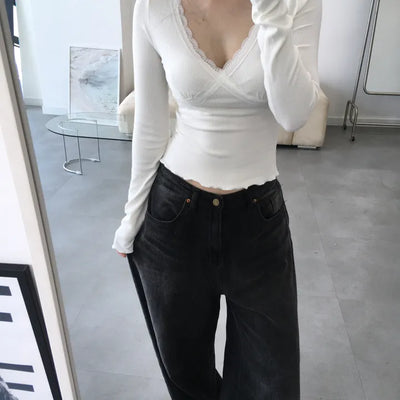 Zano Lace V-Neck Long Sleeve T-Shirt