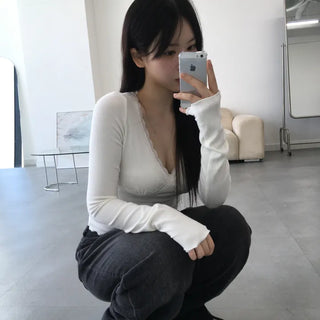 Zano Lace V-Neck Long Sleeve T-Shirt