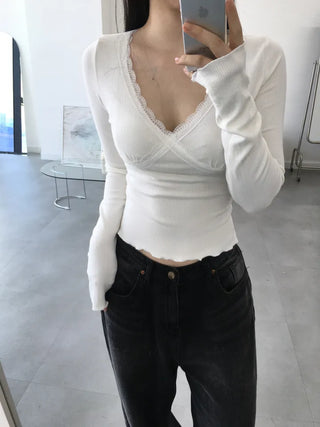 Zano Lace V-Neck Long Sleeve T-Shirt
