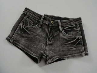 Heesi Back Pocket Low-Rise Shorts