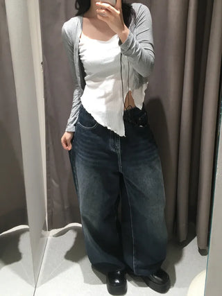 Nio Asymmetrical Slit Sleeveless