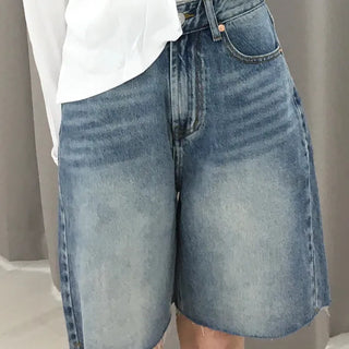 Moss Cat Washed Knee-Length Denim Bermuda Pants