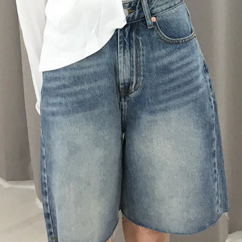 Moss Cat Washed Knee-Length Denim Bermuda Pants