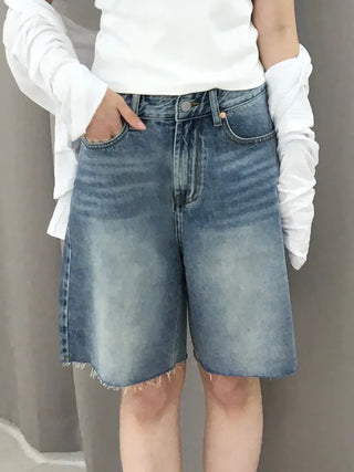 Moss Cat Washed Knee-Length Denim Bermuda Pants