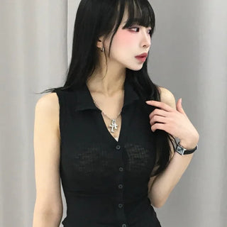 Cura V-Colla Rounded Button Sleeveless Top