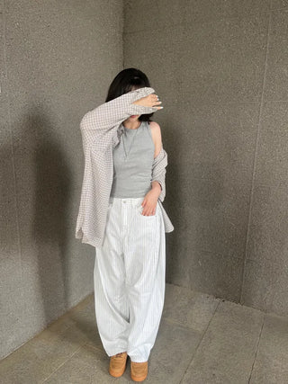 Navy Stripe Side Pintuck Balloon Fit Wide Cotton Pants