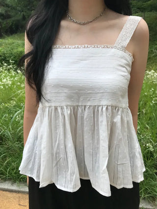Delicate Fit Square Neck Frill Sleeveless Blouse