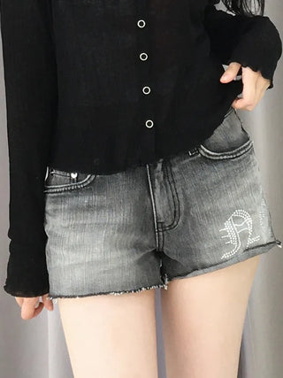 Unique Damaged Cubic Low-Rise Denim Shorts