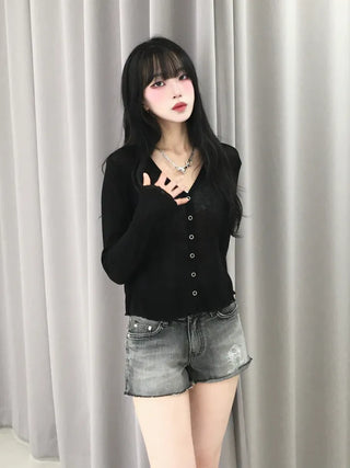 Unique Damaged Cubic Low-Rise Denim Shorts