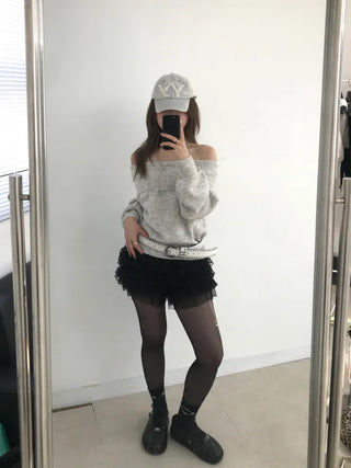 Raon Crop Off-shoulder Knit