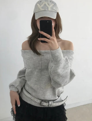 Raon Crop Off-shoulder Knit
