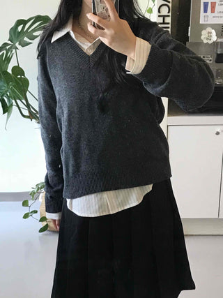 Pure Plain V-Neck Knit