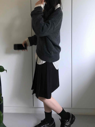 Pure Plain V-Neck Knit